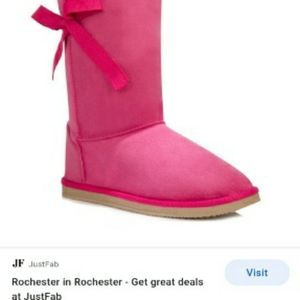 LOOKING FOR THESE BOOTS...SIZE 10